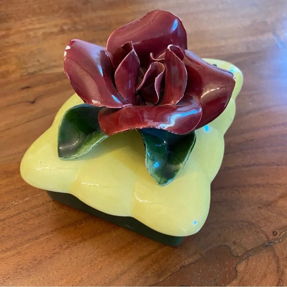 Vintage 1970s Flower Dish Made of Ceramic - Trinket or Soap Container